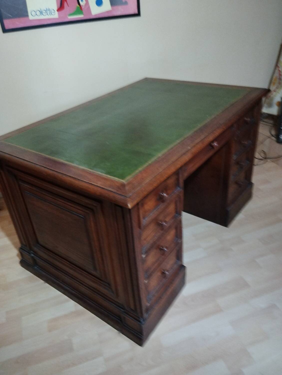 Notary pedestal desk, American desk