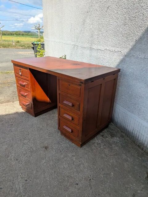 Adult desk