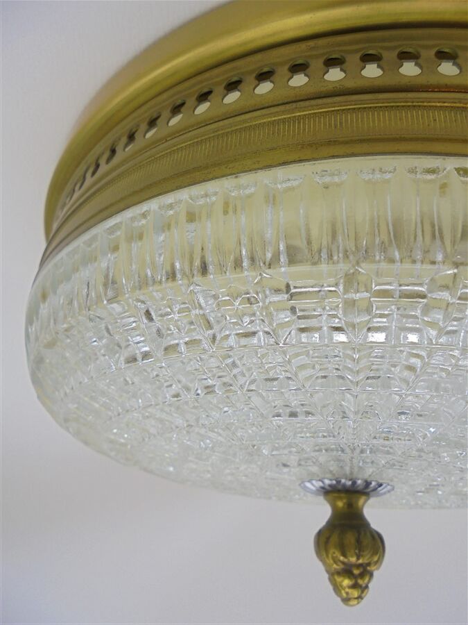 Luxurious ceiling light
