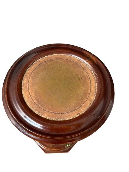 Round wooden bedside table, 1 door