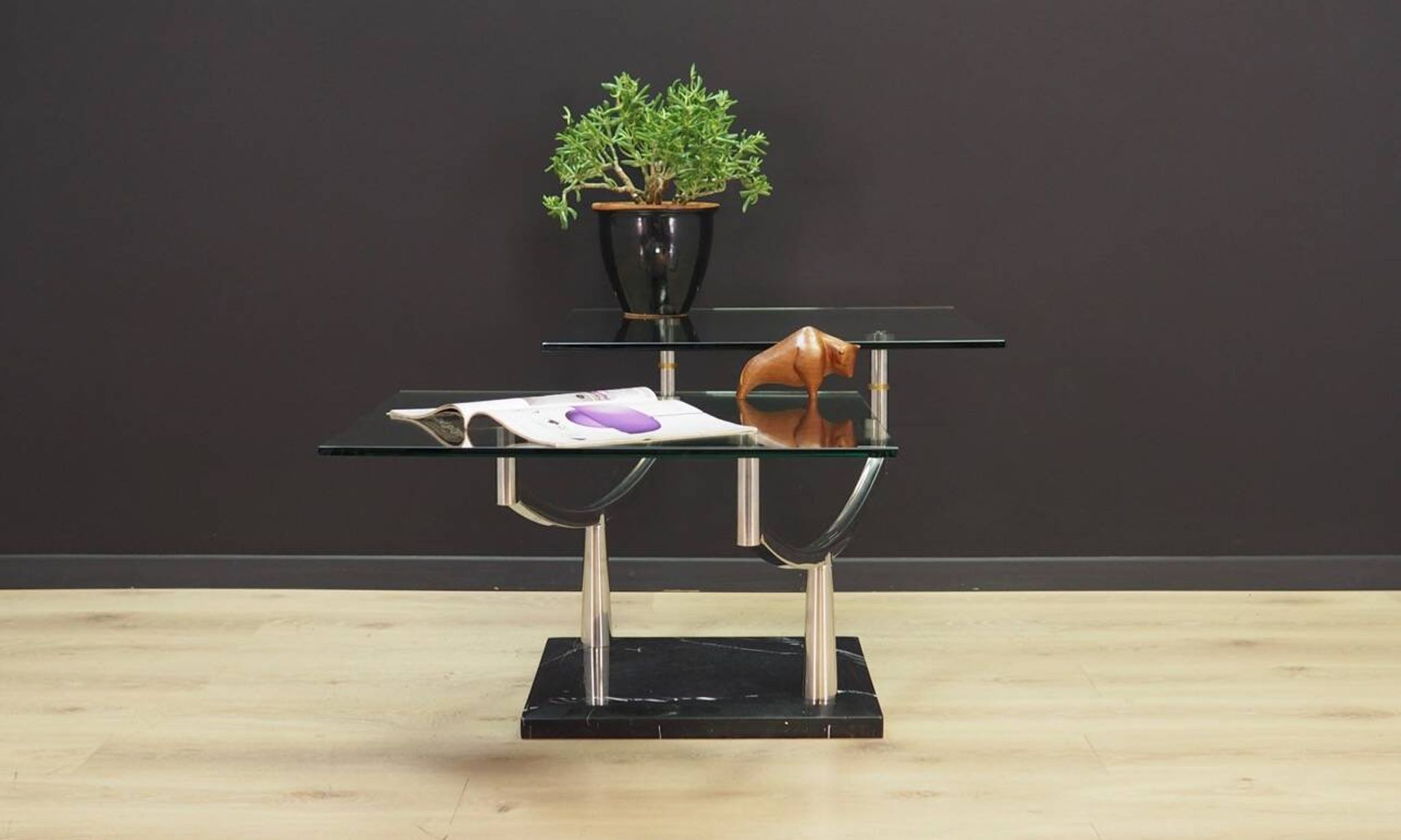 Table basse en métal, design danois, années 1990, production : Danemark