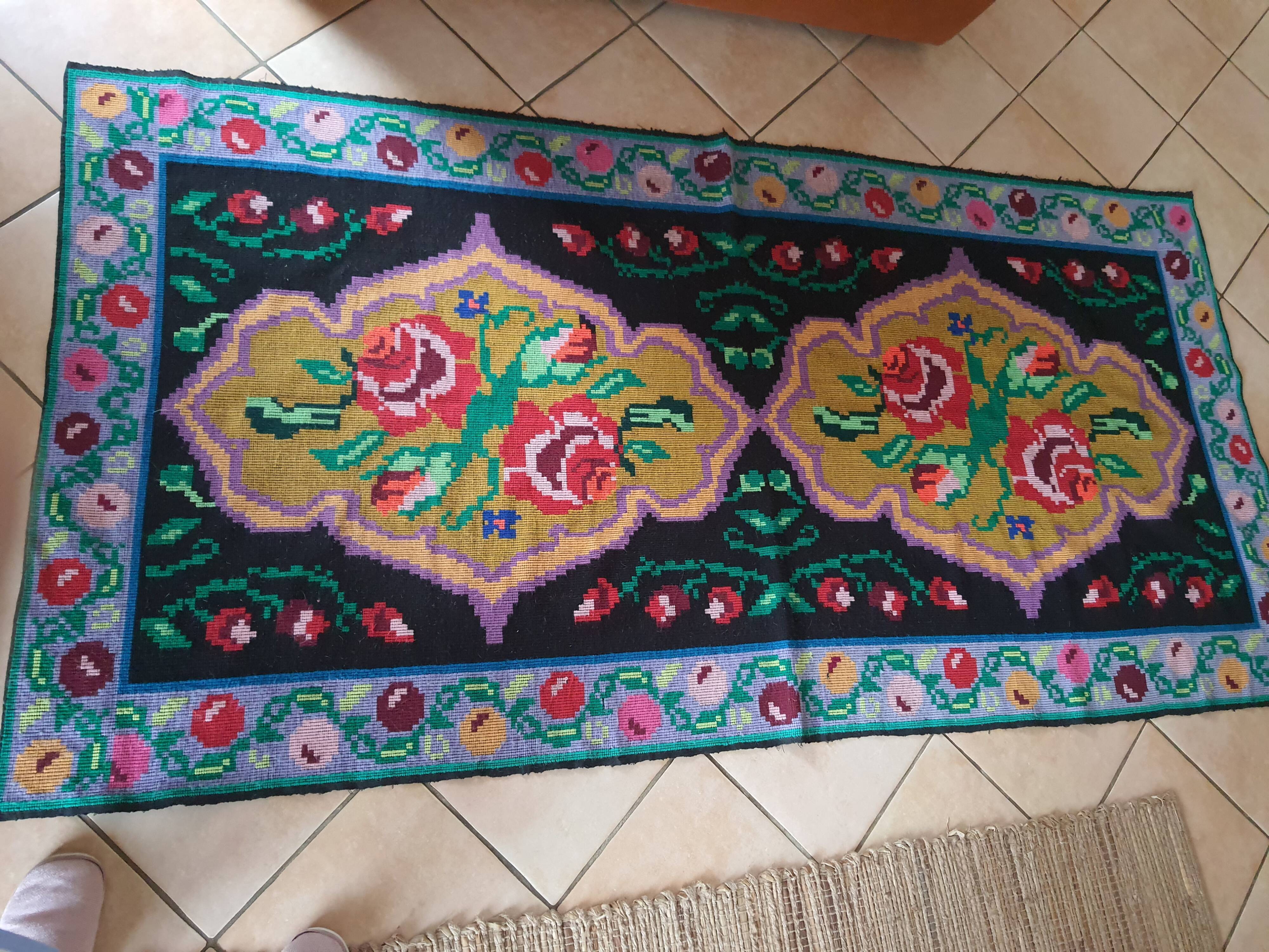 Vintage Moldovan carpet 247x120cm