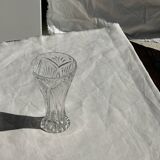 Petit vase en verre évasé classique