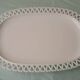 Plat en opaline blanche