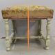 Tabouret en canevas et bois réchampi, goût Louis XIV – Fin XIXe