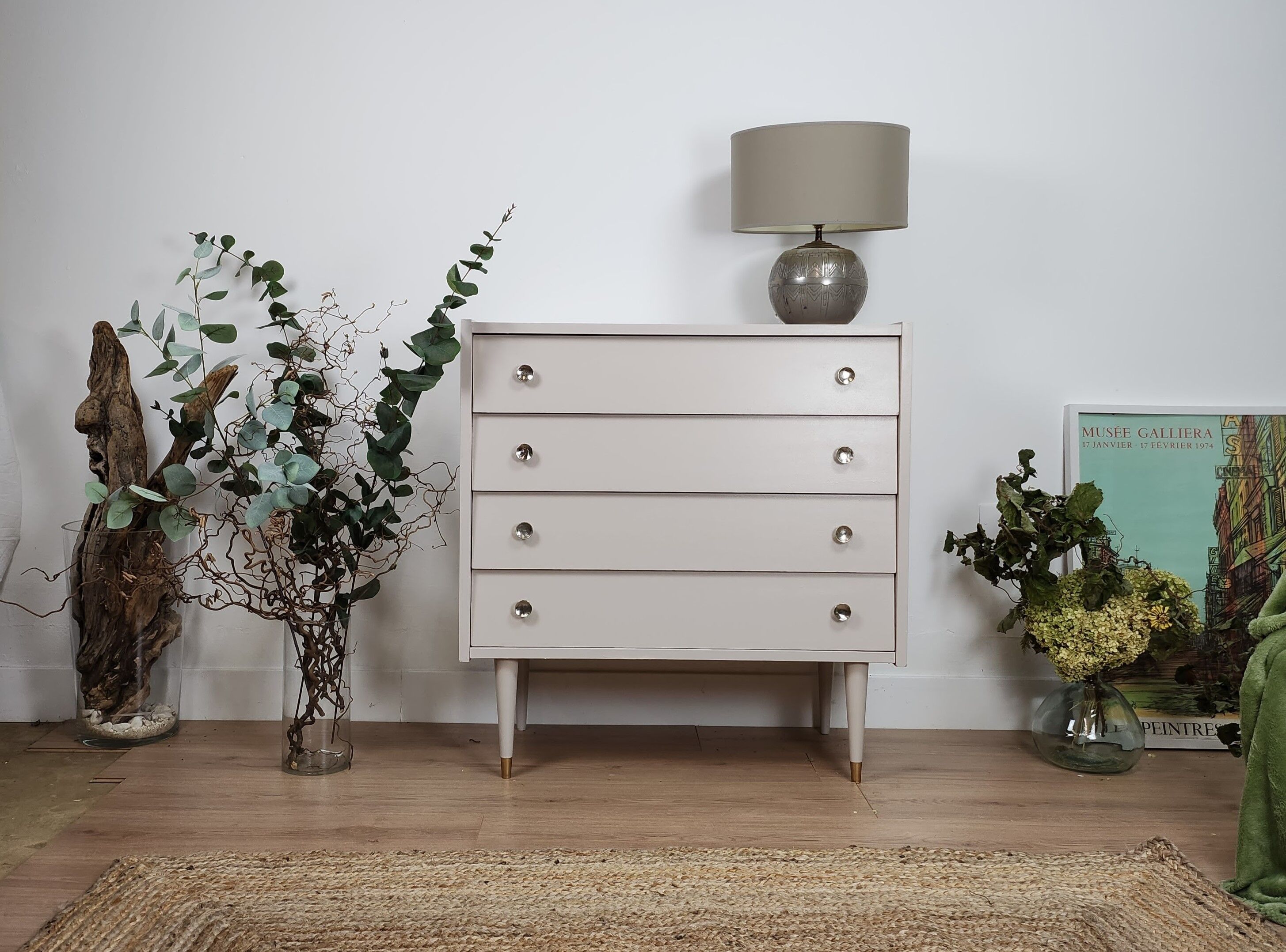 Vintage chest of drawers year 60