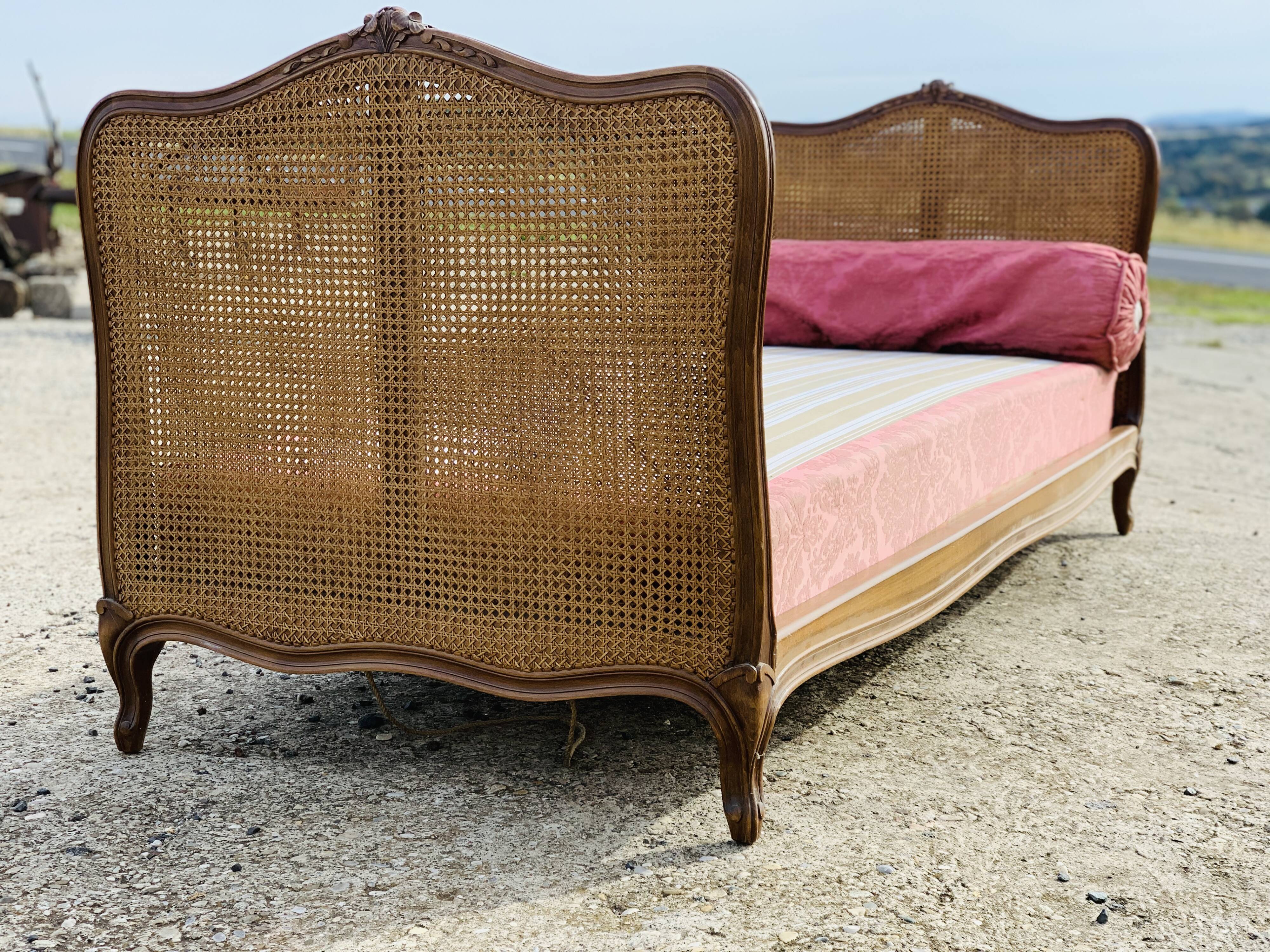 Seat Regency double cannage