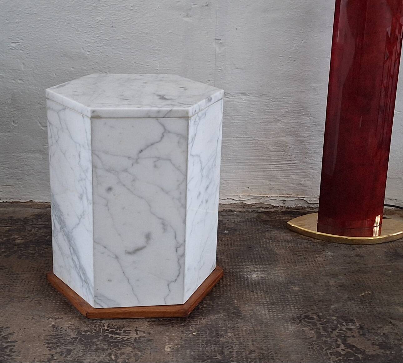 Italian hexagonal Carrara marble monolith side table / pedestal