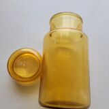 Pot of legal apothecary