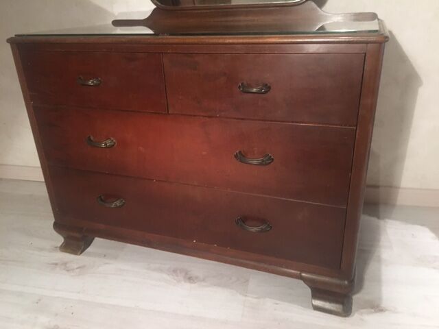 Dressing table