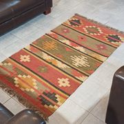 Tapis kilim en coton et toile de jute 90cm x 160cm