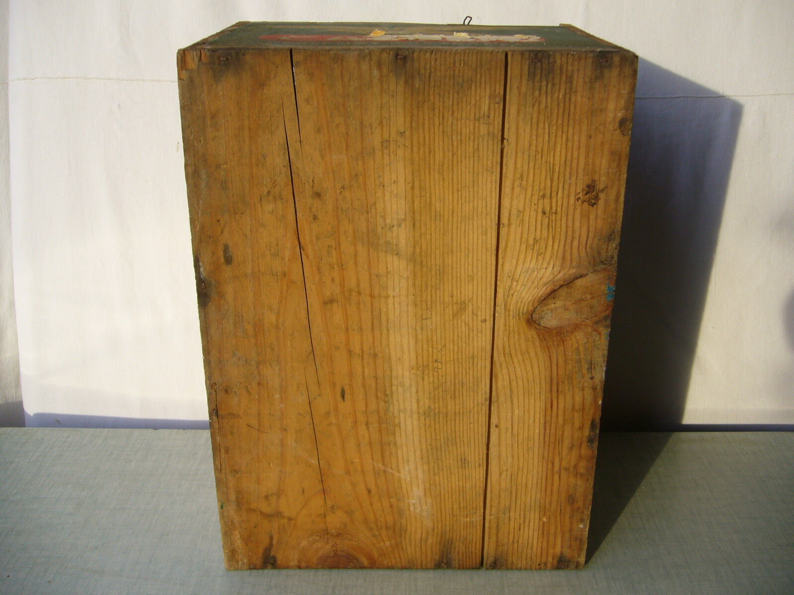 Old wooden crate Calvet (wines from bordeaux)