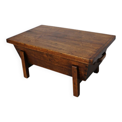 Table basse en pin rustique, style ferme français du début du 20e siècle