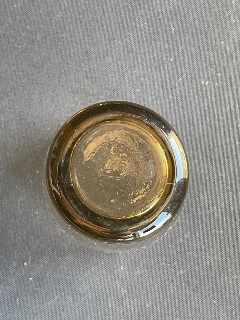 Liquor service smoked glass