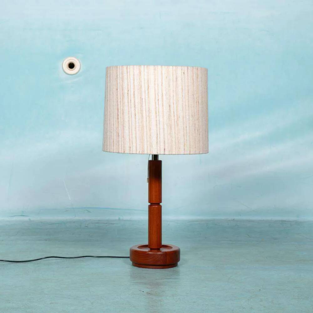 Vintage Danish design table lamp in teak Domus