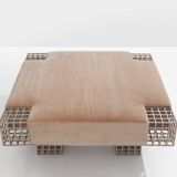 Large banc ottoman Carla Sozzani à Milan velour de mohair 1990