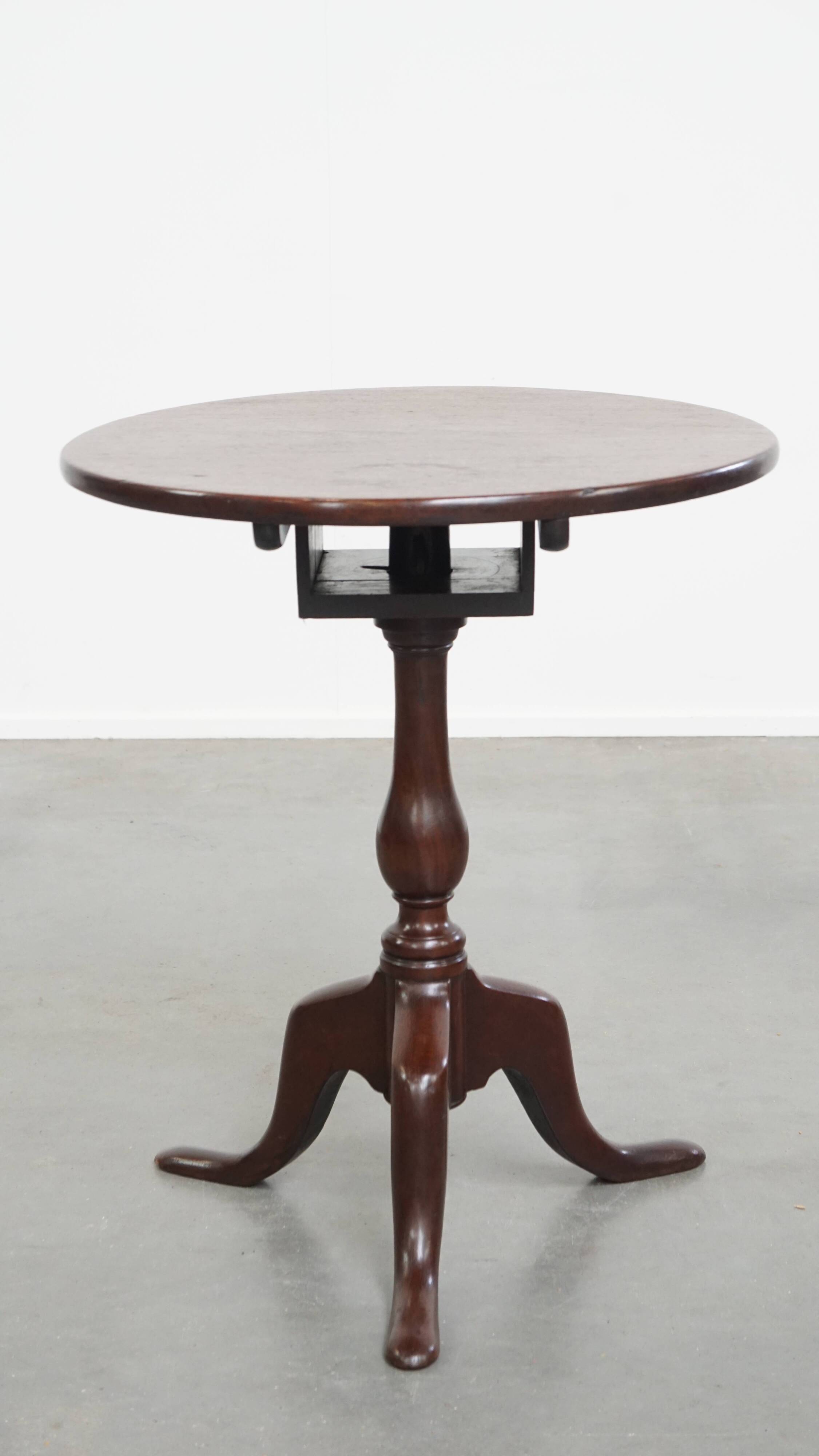 Antique English Round Open Birdcage Tilt-Top Table / Wine Table
