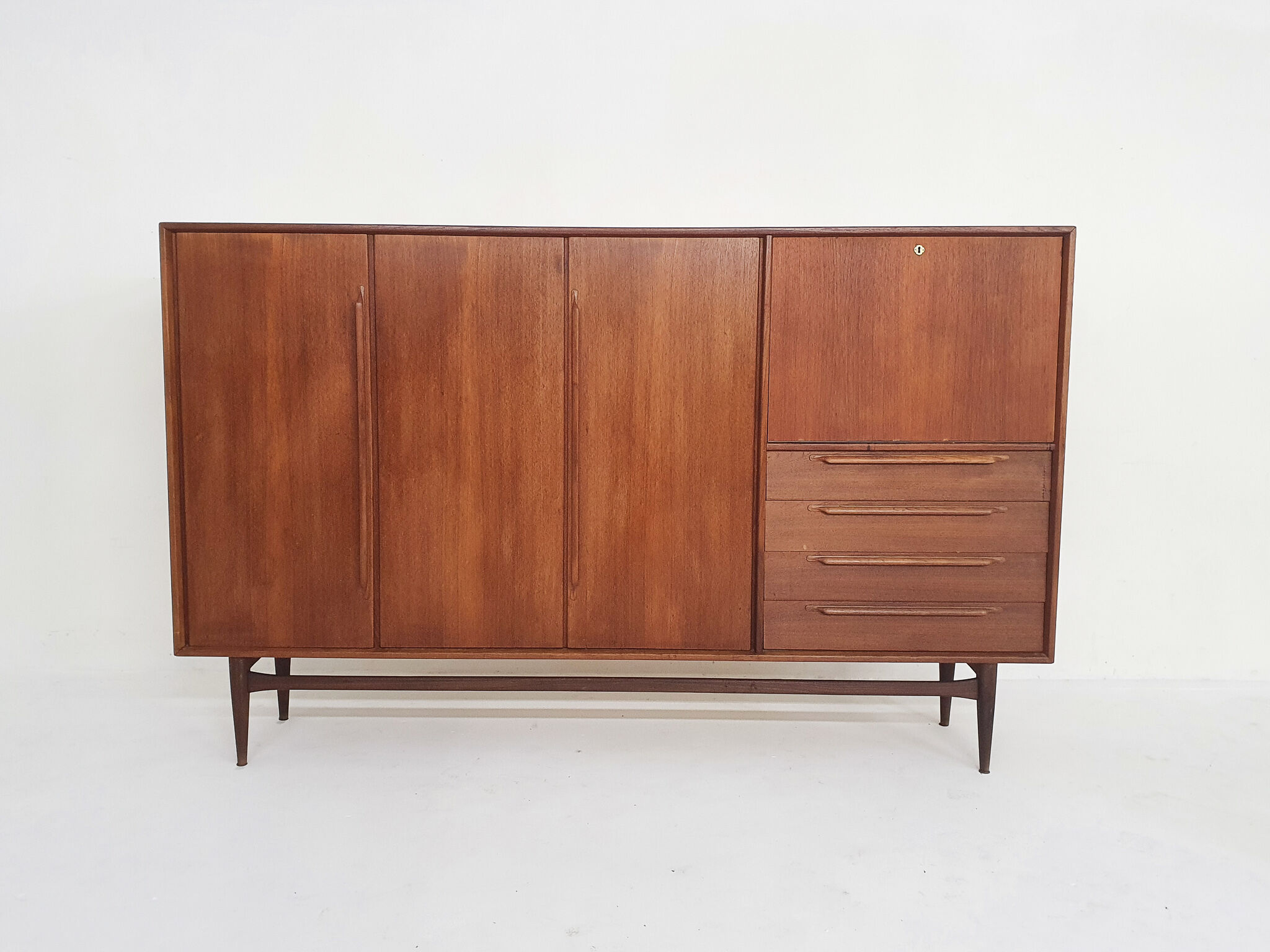 Teak highboard Model RT200/218 by Heinrich Riestenpatt for RT Mobel, Germany 1960's