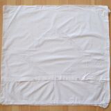 Pillowcase with embroidered lace