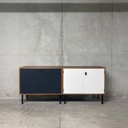 Enfilade moderniste noire et blanche Philippon et Lecoq vintage années 60