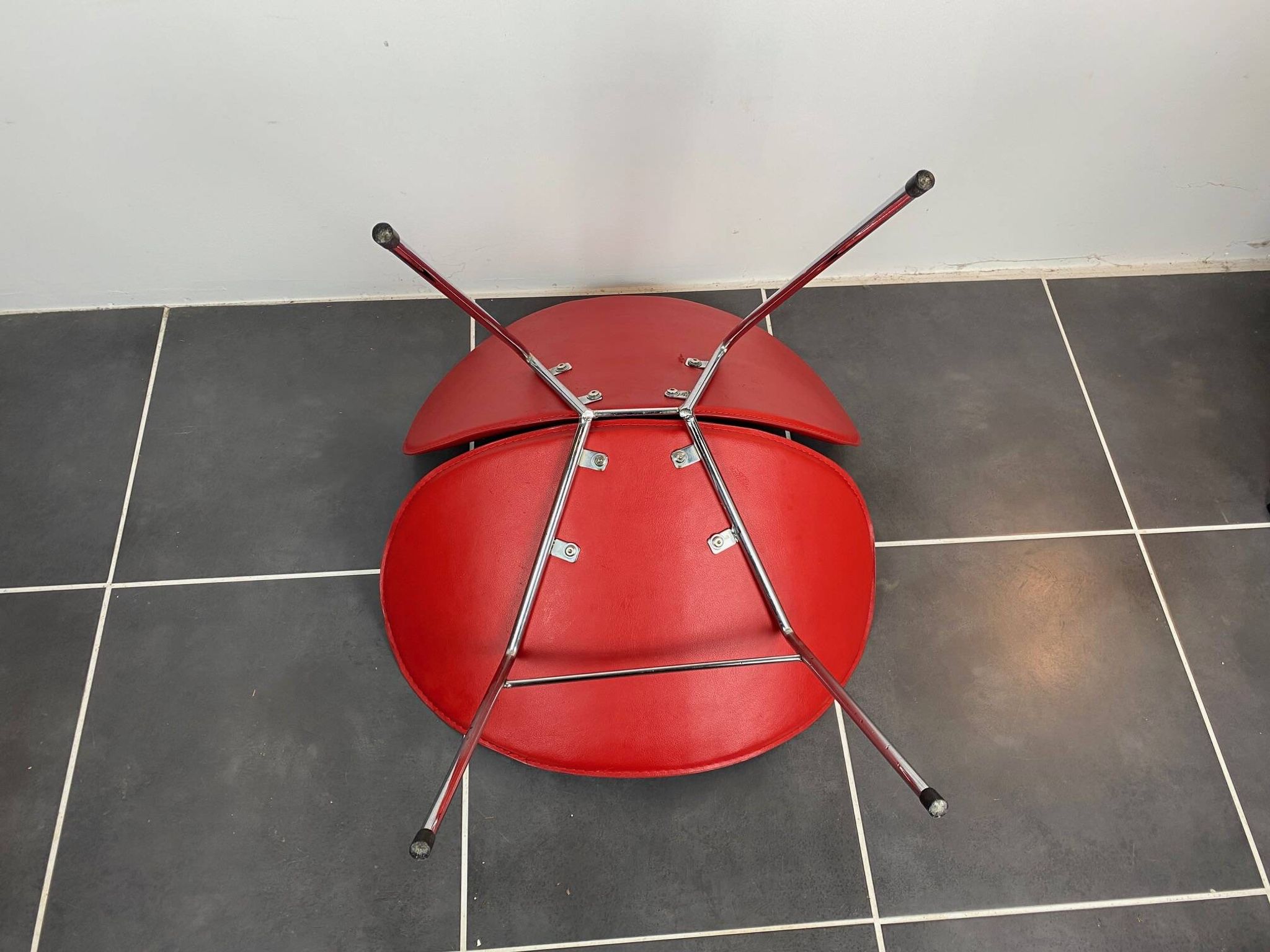 Fauteuil lounge rouge style Pierre Paulin 1980