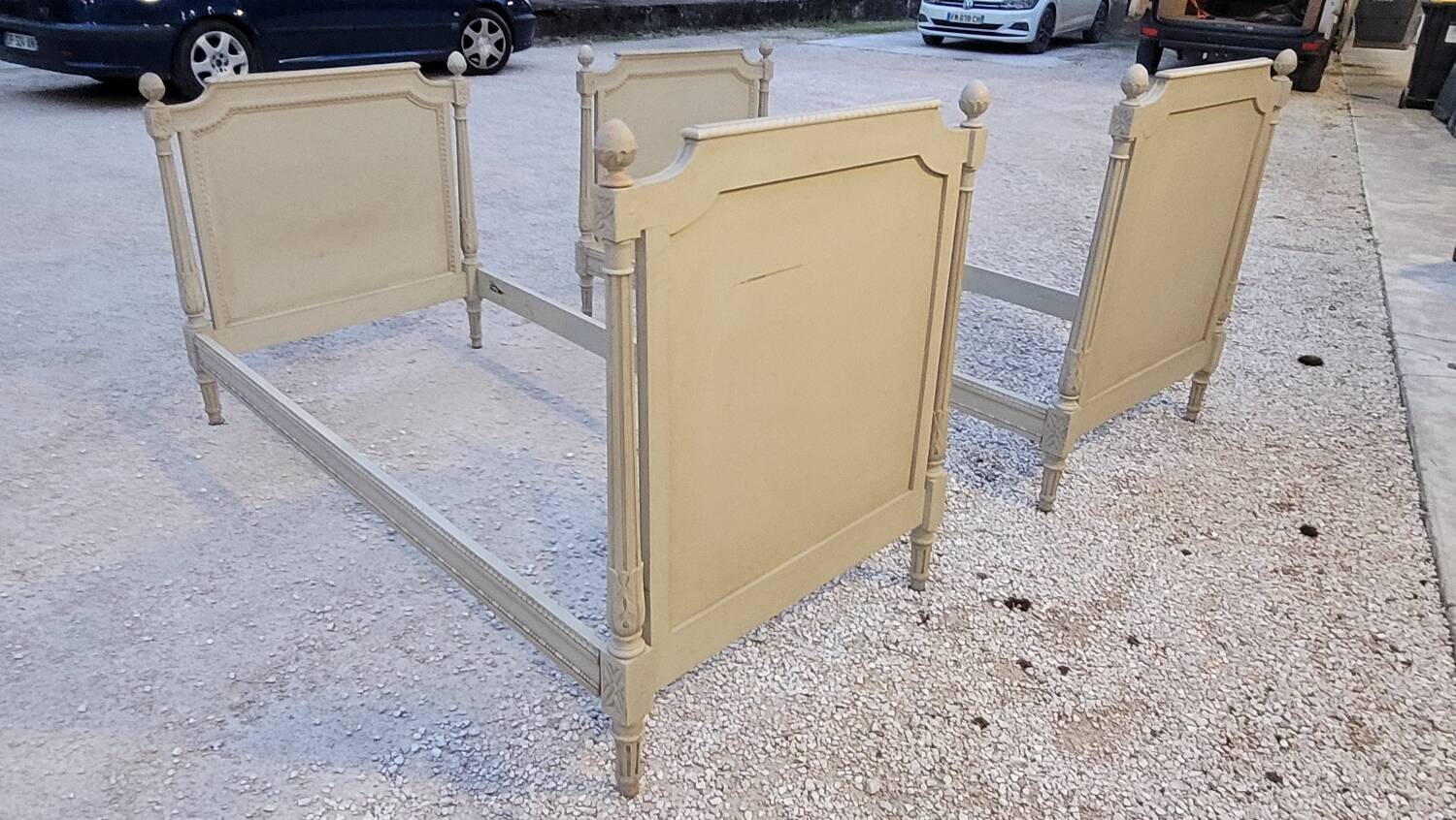Pair of antique Louis XVI style beds with patina - 1900s