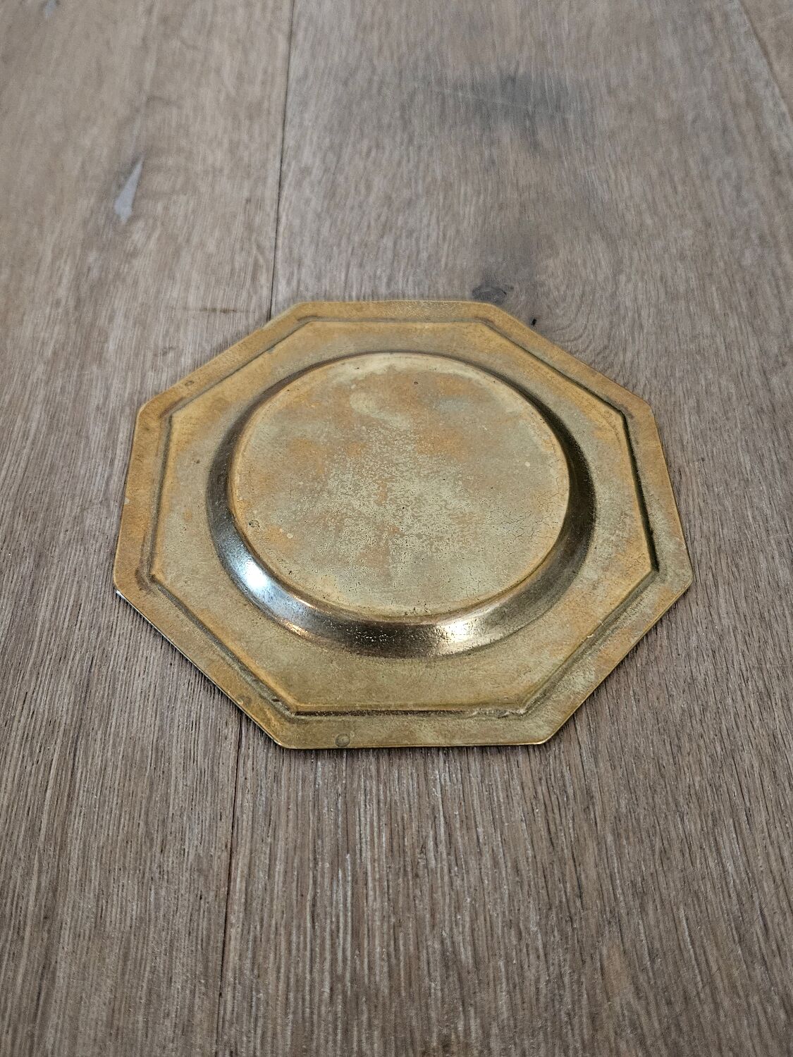 Hexagonal brass pocket tray