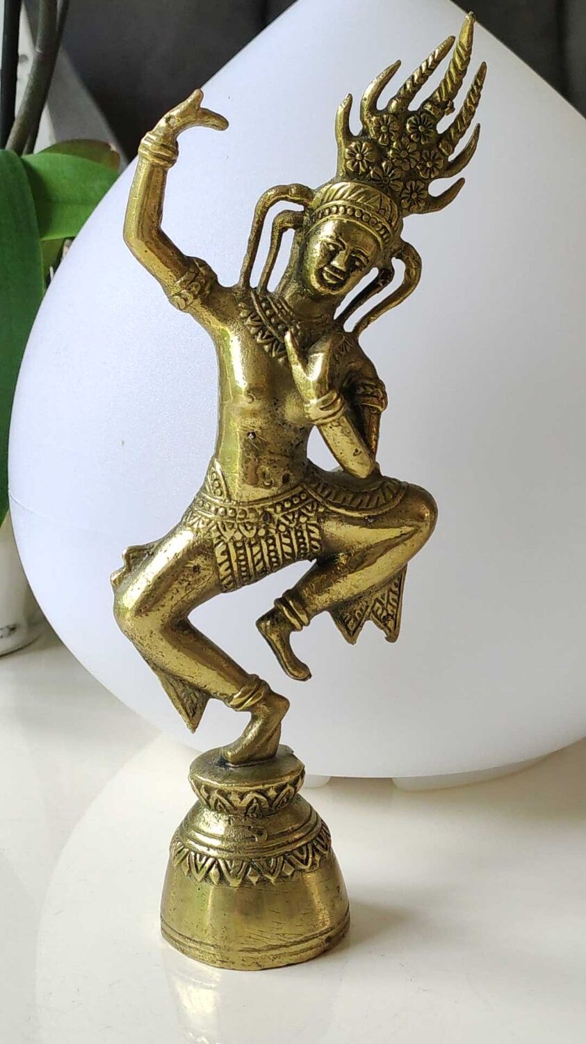Clochette de table en forme de Danseuse céleste Apsara Khmer, en bronze doré