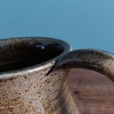 Jug with a milk jug signed, Beceleuf