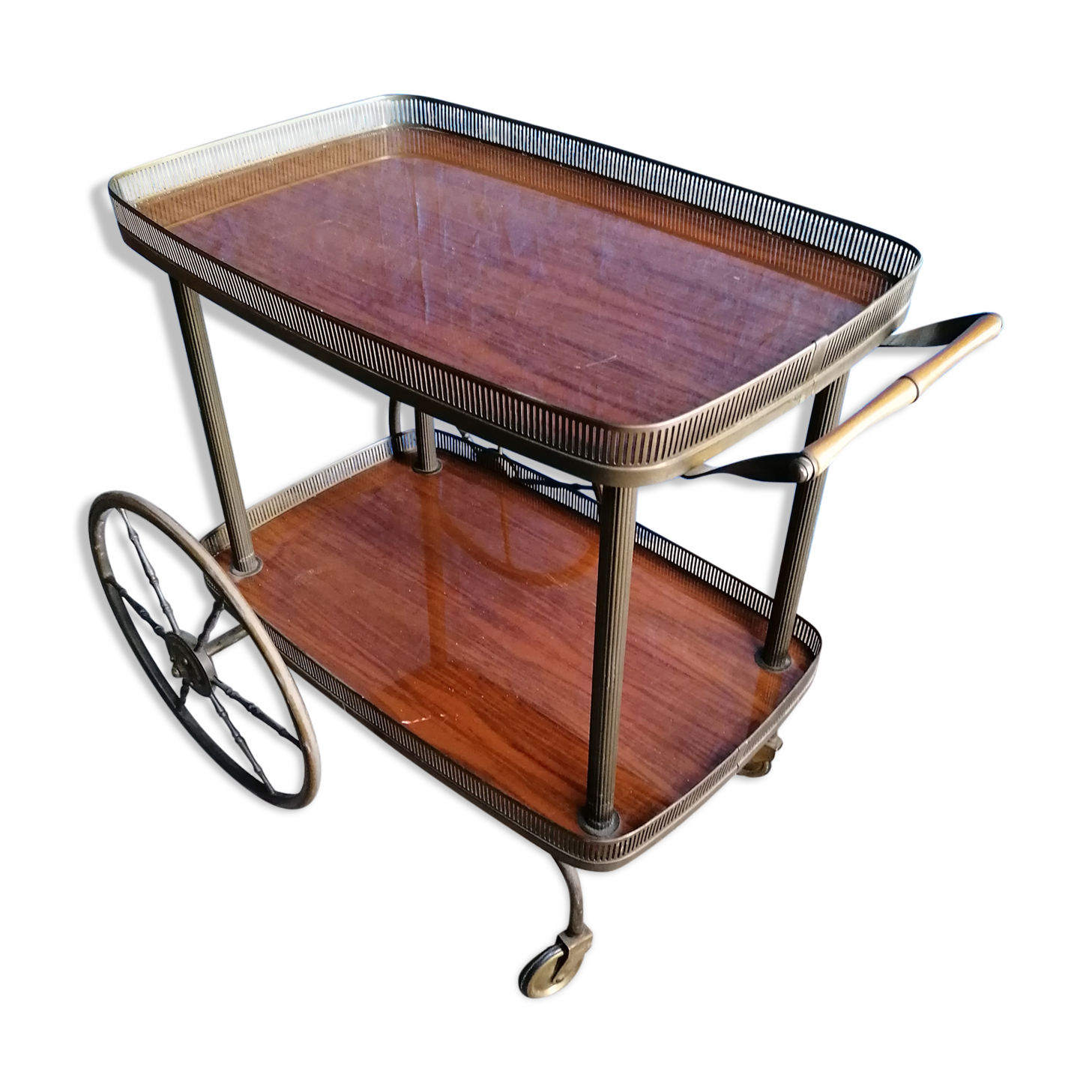 Serving table on wheels