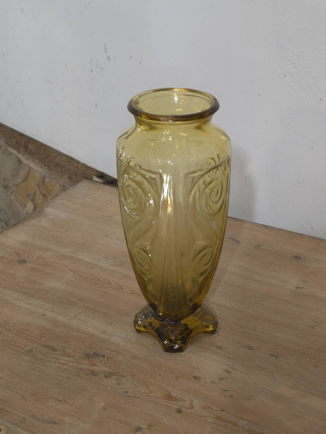 Large Art Deco yellow glass vase