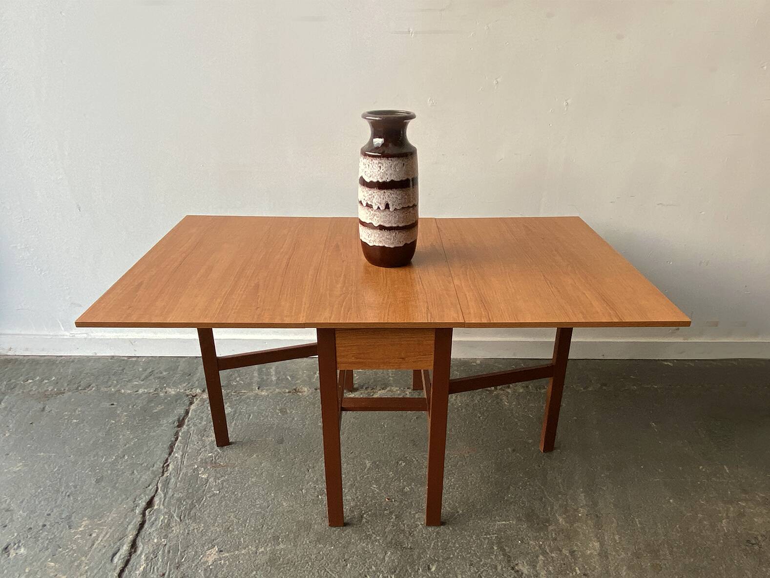 Mid-Century 1960s retro vintage large drop leaf table