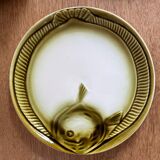 Green fish plates