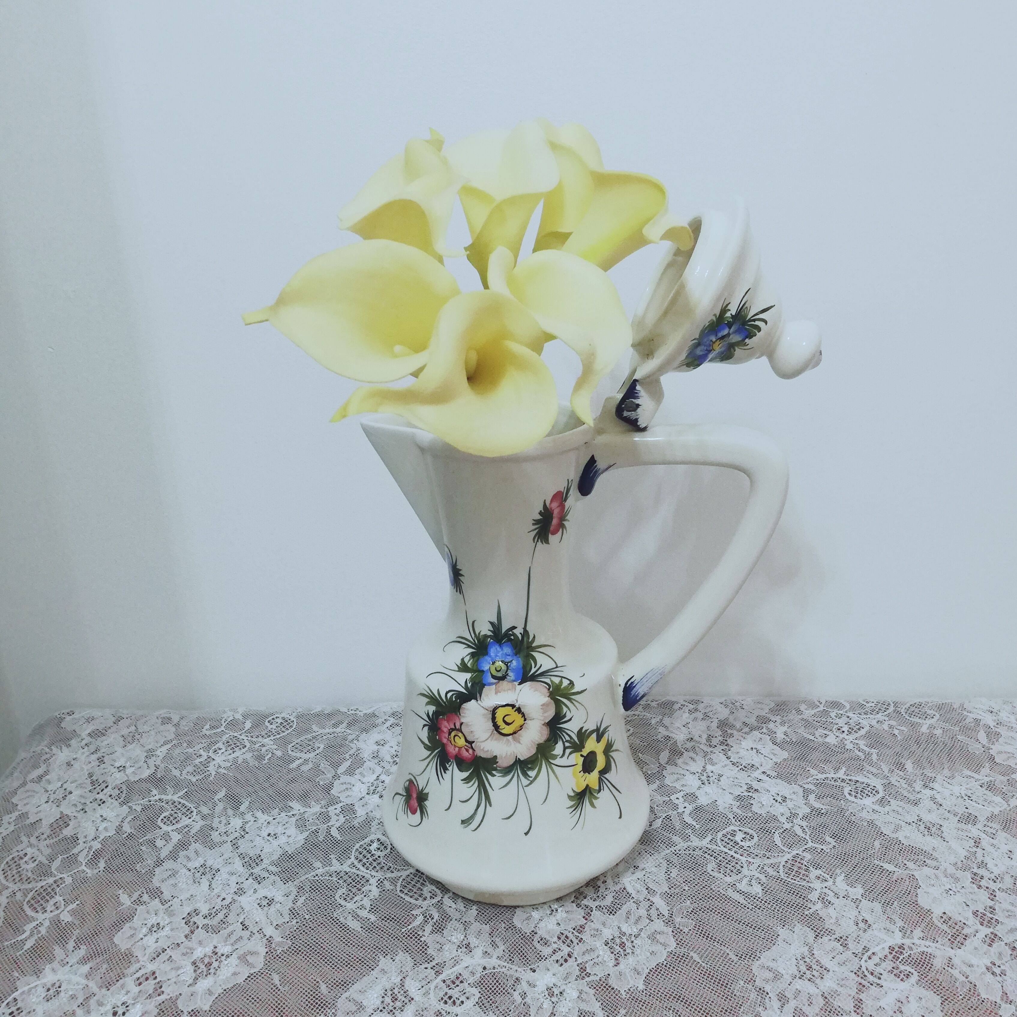 Pitcher vase in Italian earthenware