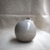 Round vase
