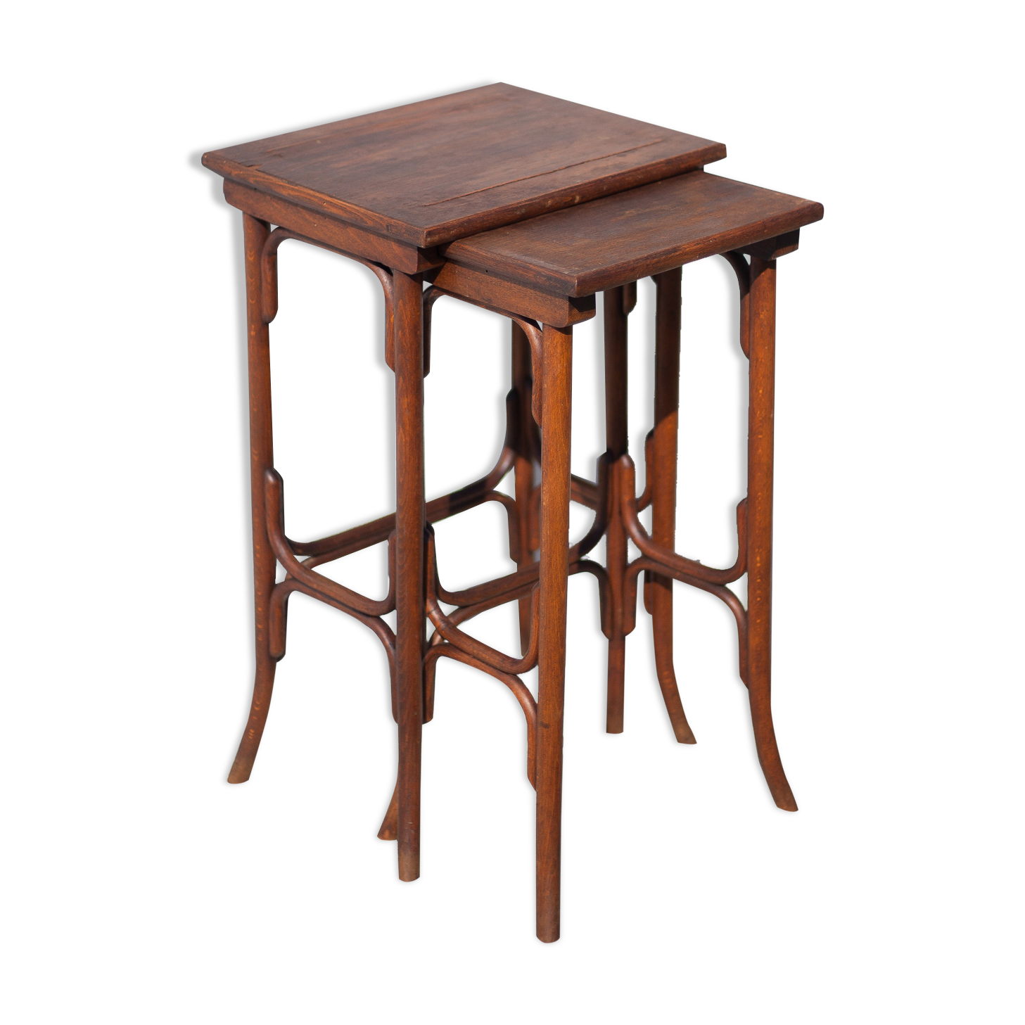 Curved wood trundle table