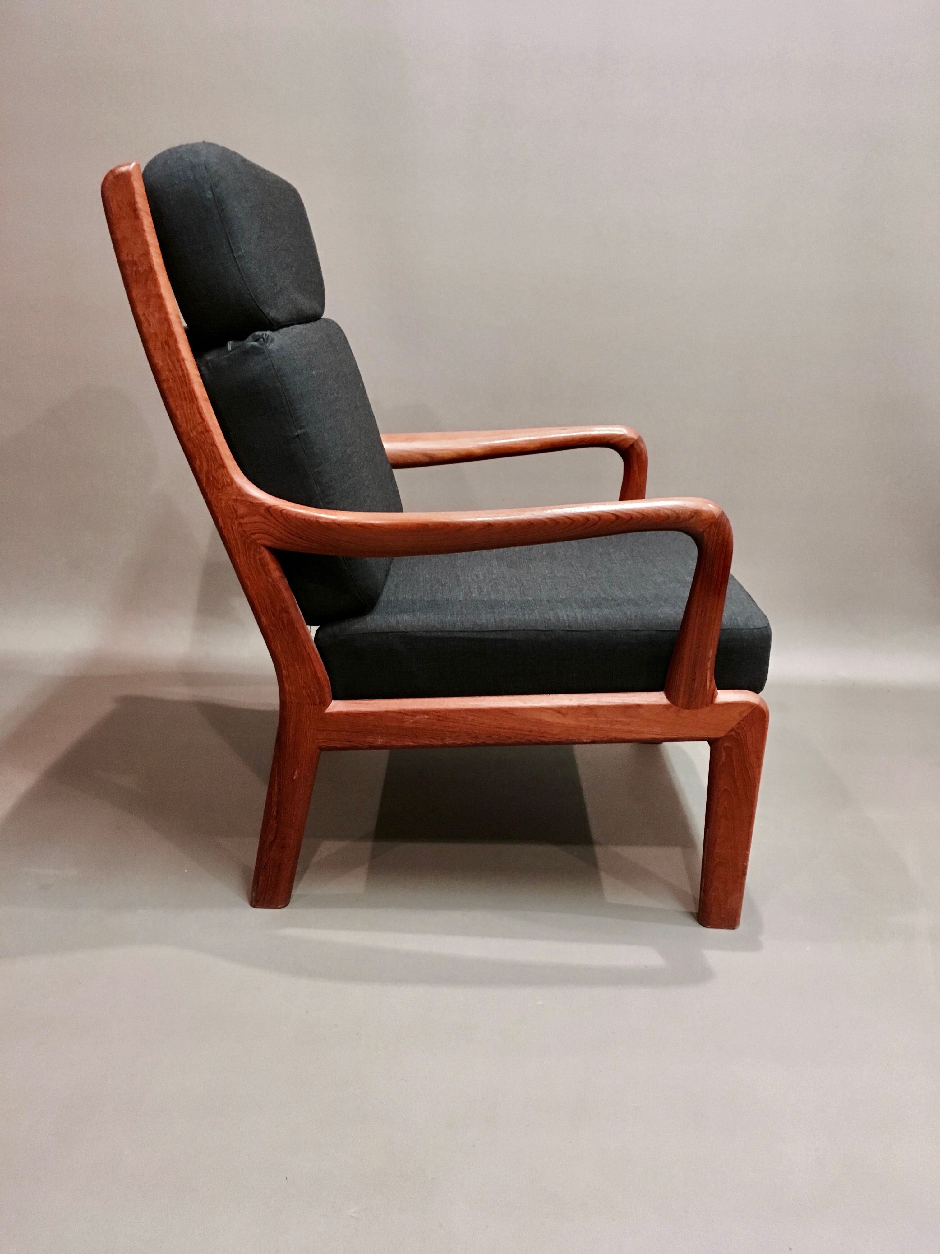 Fauteuil et son ottoman teck design scandinave 1950