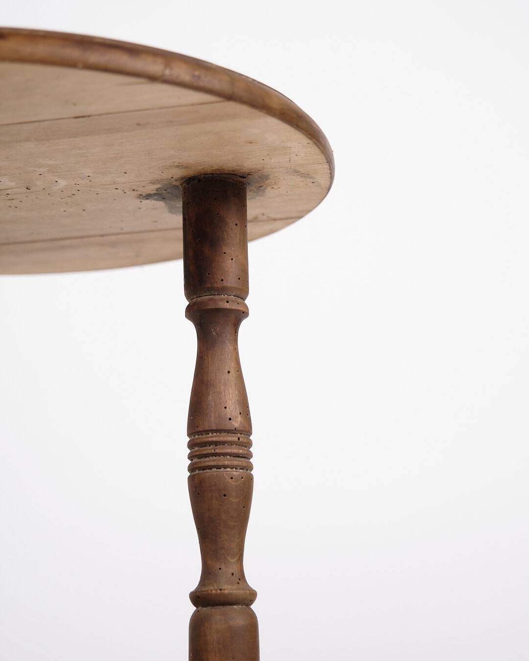 Table d'appoint/fleur - pin - pieds tournés - à deux niveaux - années 1880