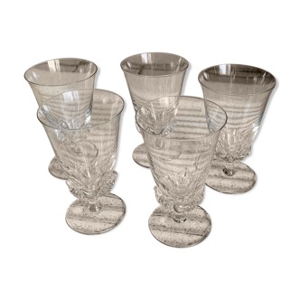 Set of 5 glasses with an elaborate foot