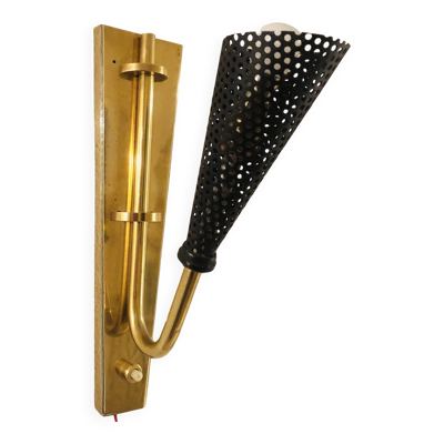 Applique avec réflecteur en rigitulle (métal perforé) des années 50