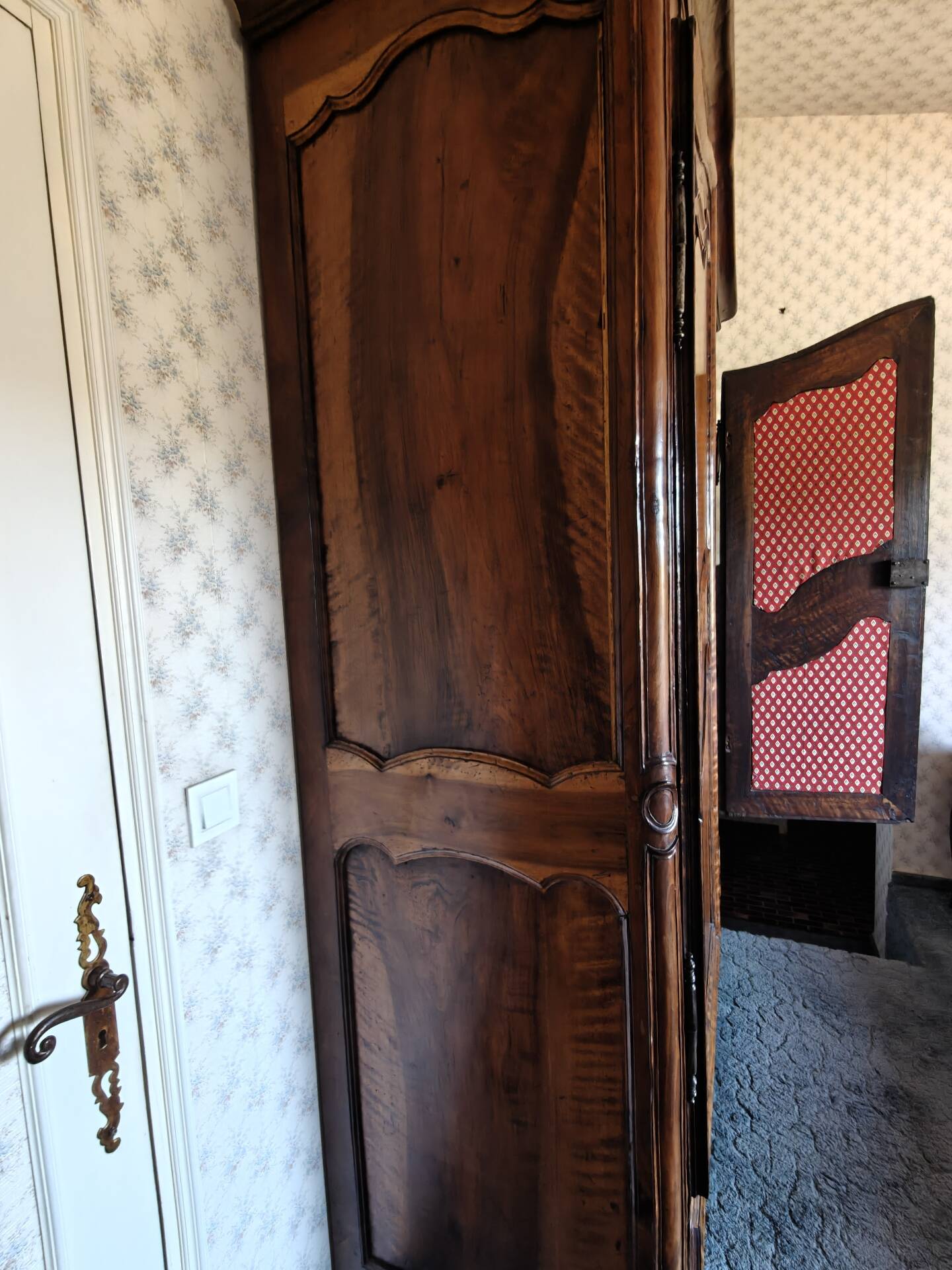 Provencal wardrobe from the Regency period