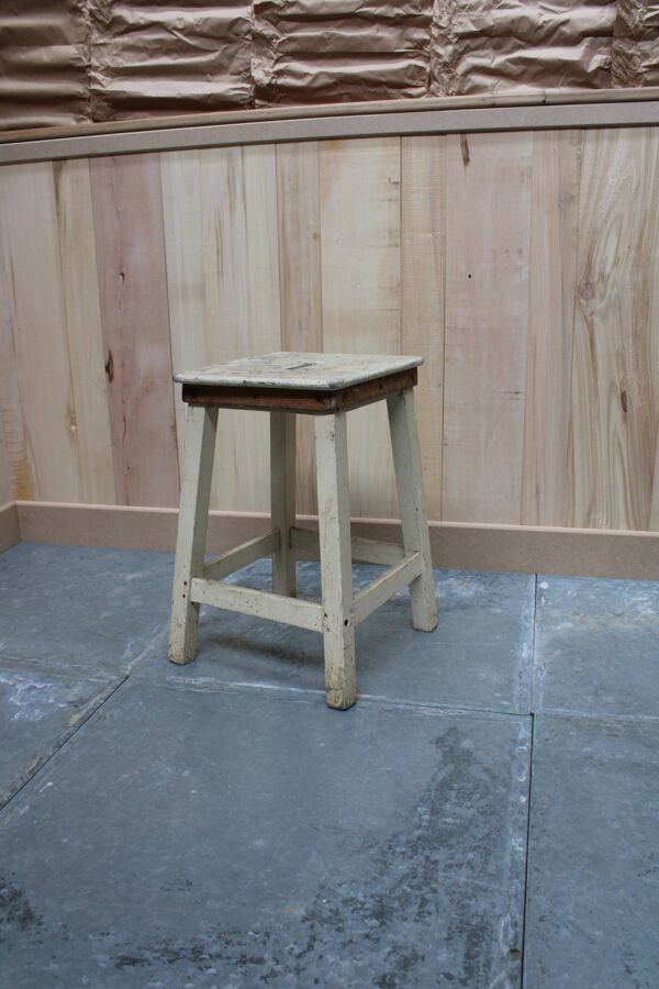 Tabouret d'atelier