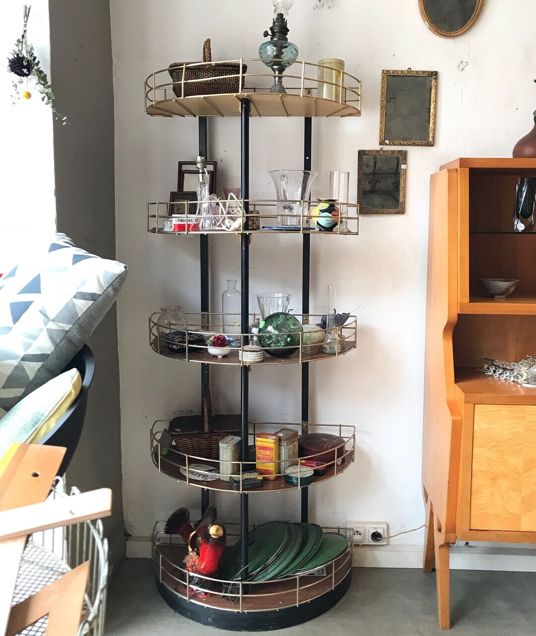 Vintage metal shelf half moon