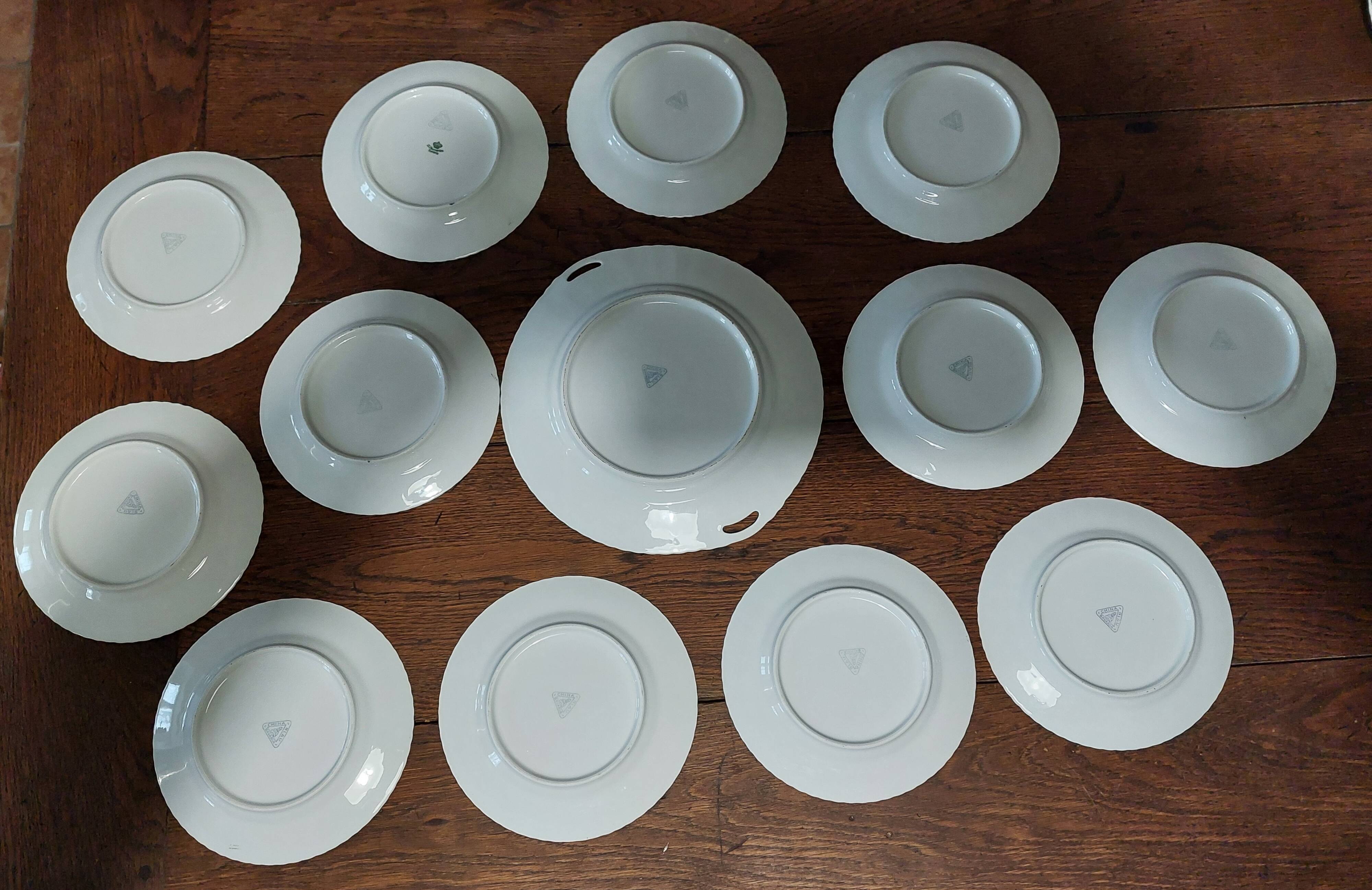 Dessert service twelve plates and round dish Bavaria China blau porcelain
