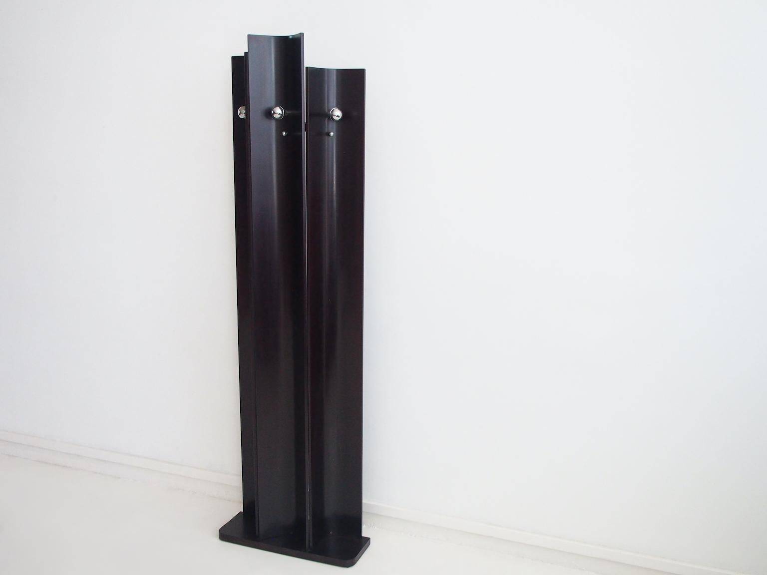 Italian lacquered wooden coat rack, 1970s