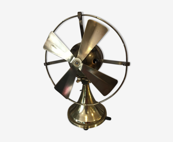 Ventilateur vintage industriel en metal doré