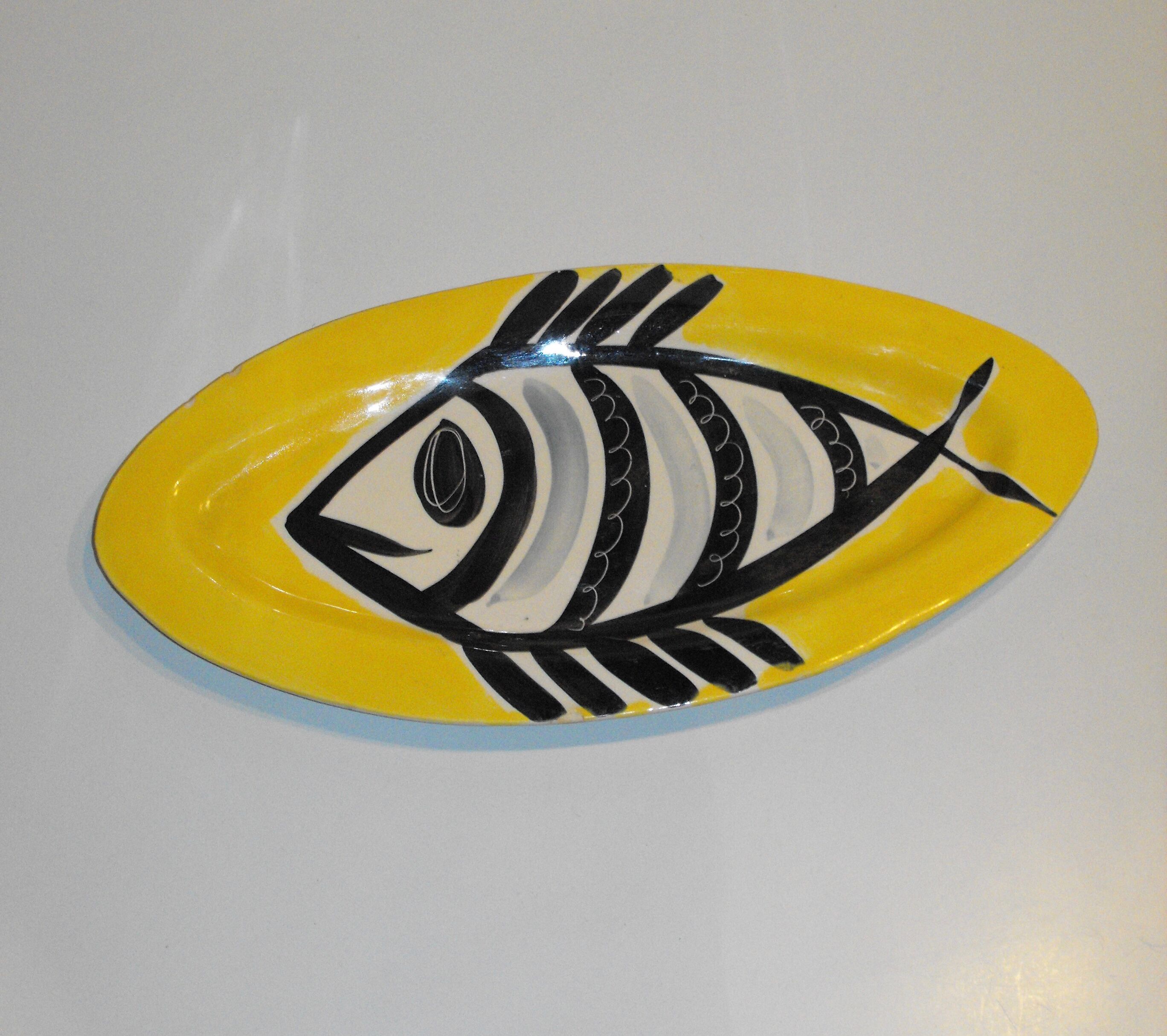 Ceramic dish by Jacques Pouchain