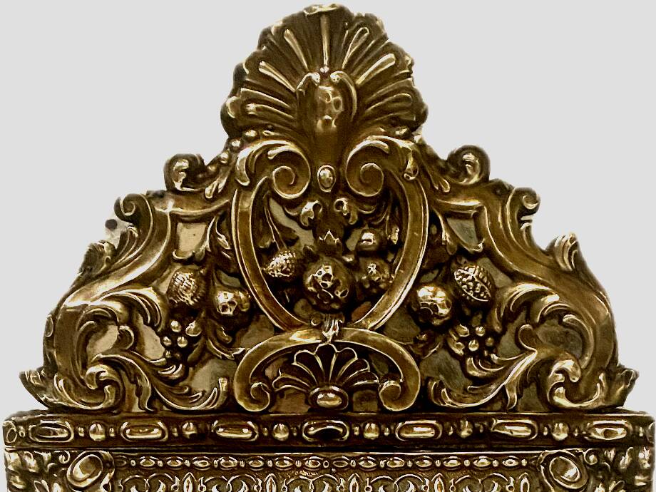 Miroir a parcloses en cuivre repoussé XIX siècle