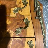 Curved commodus, tomb, Louis XV style, in marquetry, 3 drawers