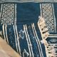 Tapis berbère kilim bleu et blanc 104 x 58 cm
